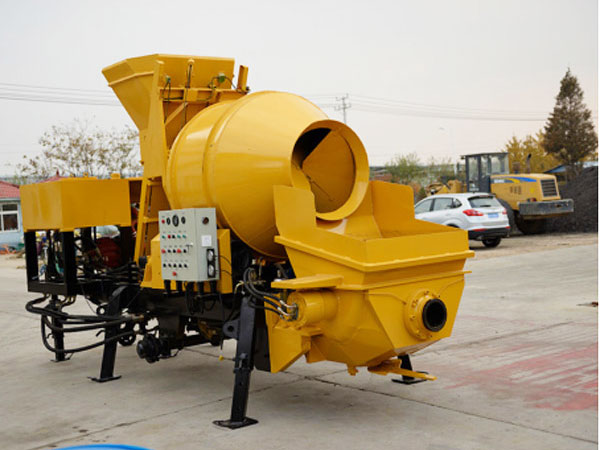 mobile concrete pump