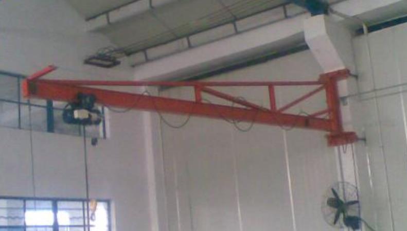 The Role Of The Wall Mounted Jib Crane & If It's Right For Your Industrial Facility