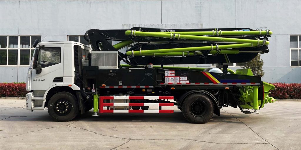 Line Concrete Pump Truck