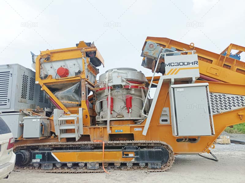 Malaysia crawler mobile stone cone crusher plant