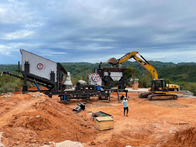 the scene of mobile cone crusher plant